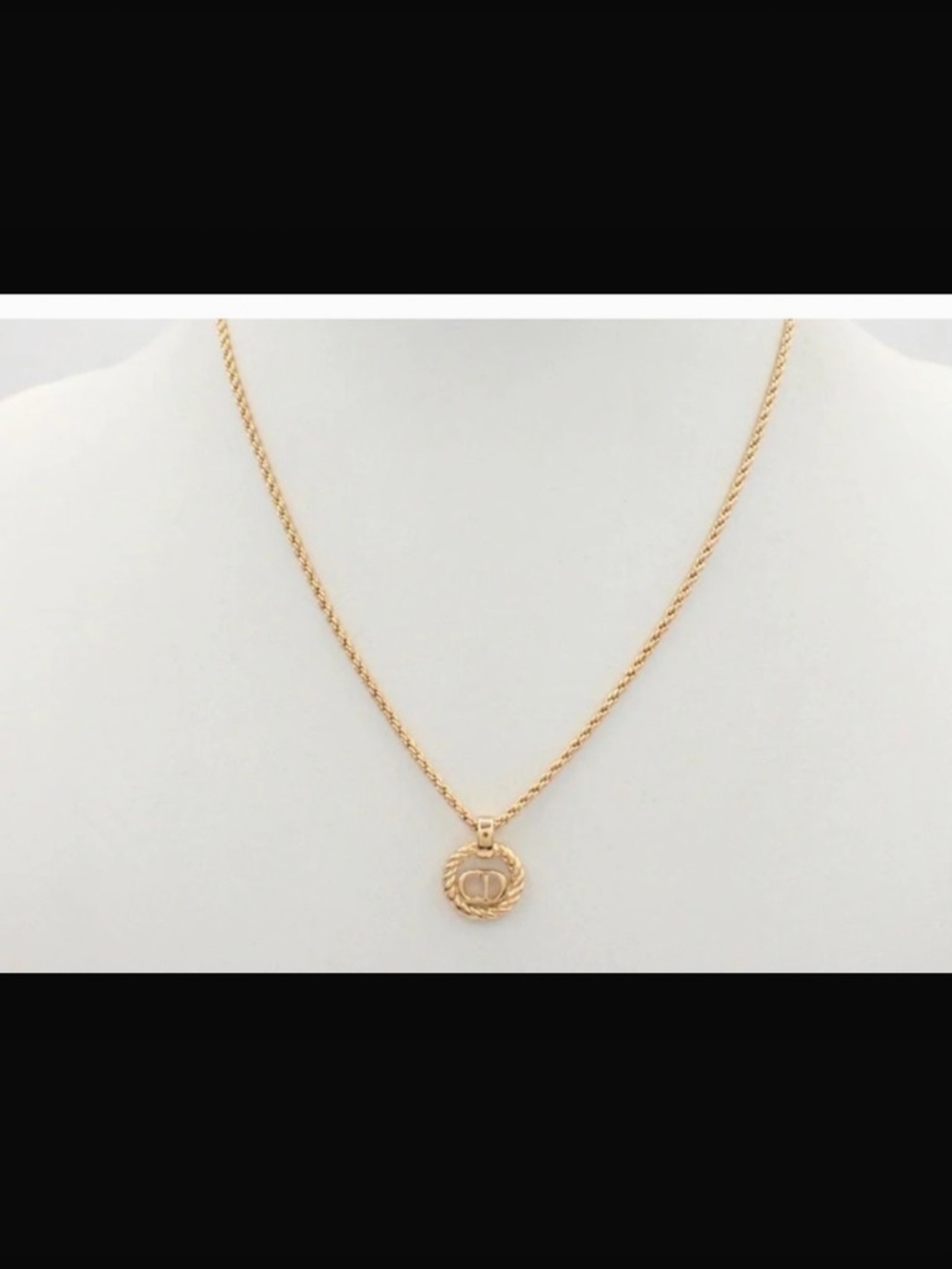 Dior Gold Rope CD Circle Pendant Necklace - Picture 2 of 3